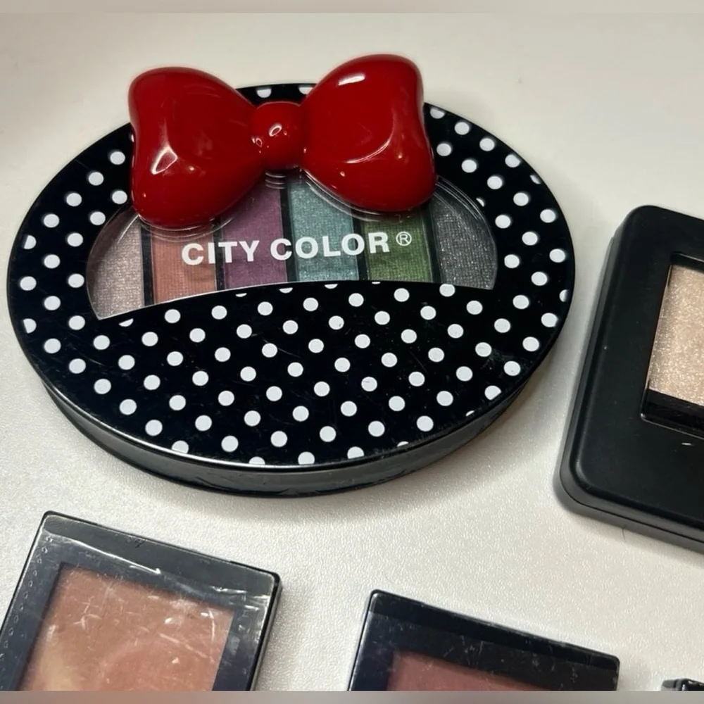City Color and e.l.f. Eyeshadow Set